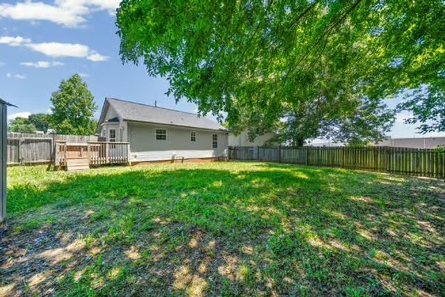 254 Fritz Cir, Clarksville, TN 37042