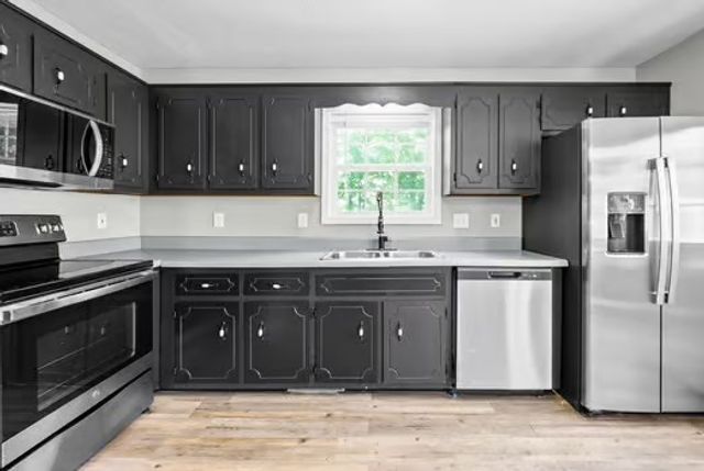 254 Fritz Cir, Clarksville, TN 37042