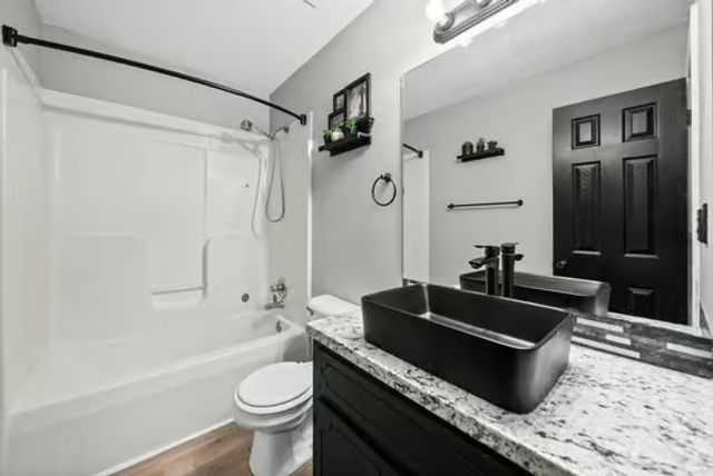 254 Fritz Cir, Clarksville, TN 37042