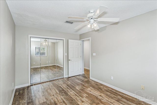 5073 Leeward Dr, Pensacola, FL 32507