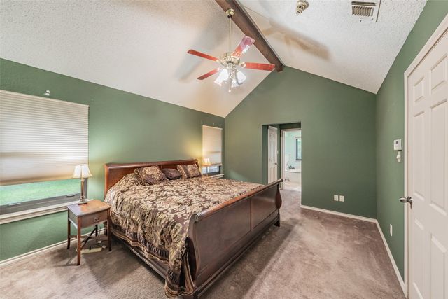 7525 Woodhaven Drive, North Richland Hills, TX 76182