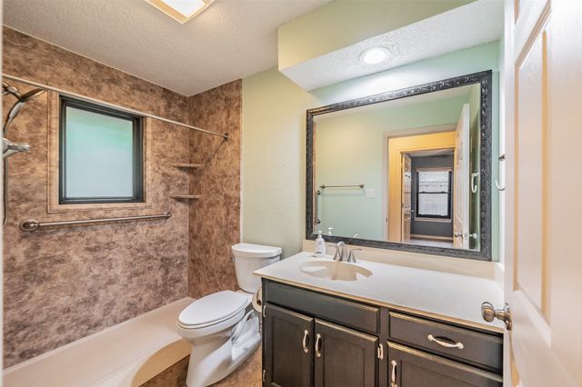 7525 Woodhaven Drive, North Richland Hills, TX 76182