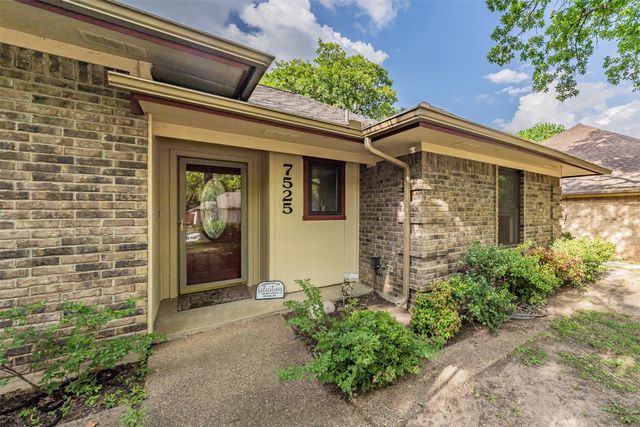 7525 Woodhaven Drive, North Richland Hills, TX 76182