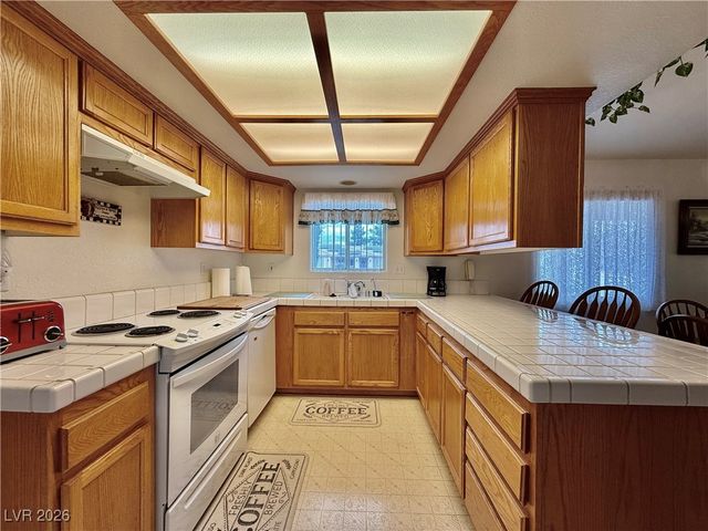 5861 Mary Lou Street, Pahrump, NV 89061