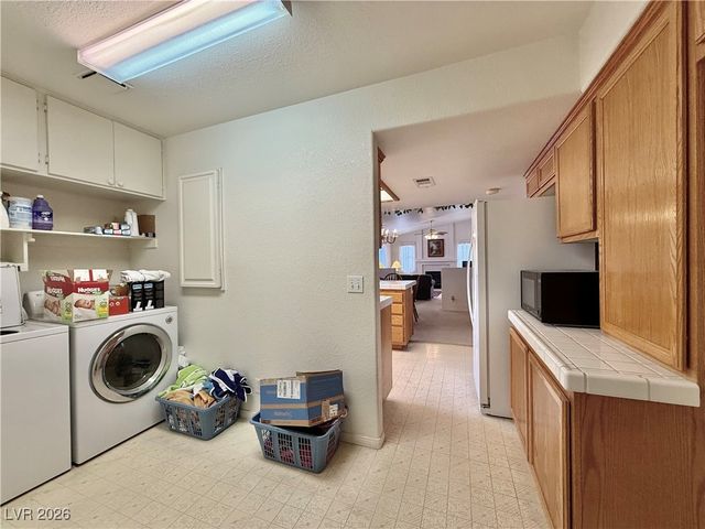 5861 Mary Lou Street, Pahrump, NV 89061