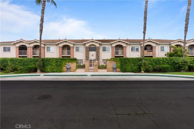 17888 Alburtis A202, Artesia, CA 90701