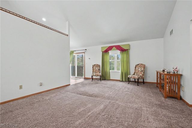 445 E Reserve Drive, Cuyahoga Falls, OH 44223