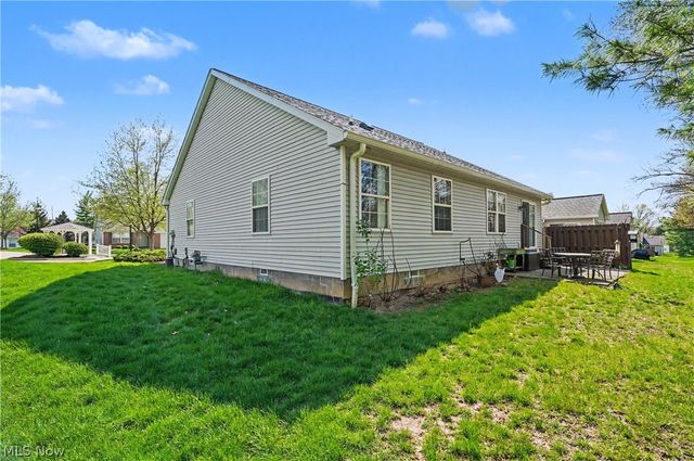 445 E Reserve Drive, Cuyahoga Falls, OH 44223