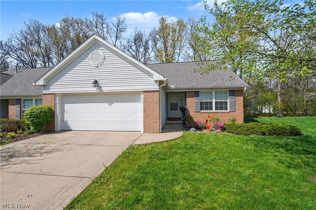445 E Reserve Drive, Cuyahoga Falls, OH 44223