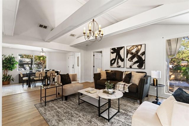 1402 HILTON PLACE, Tampa, FL 33604