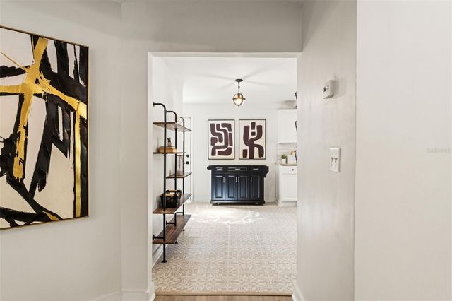 1402 HILTON PLACE, Tampa, FL 33604