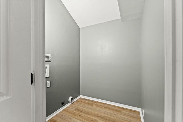 1402 HILTON PLACE, Tampa, FL 33604