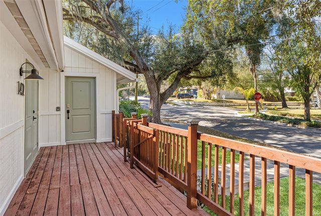 1402 HILTON PLACE, Tampa, FL 33604