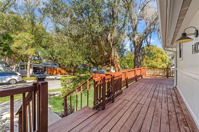 1402 HILTON PLACE, Tampa, FL 33604