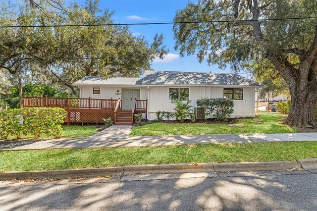 1402 HILTON PLACE, Tampa, FL 33604