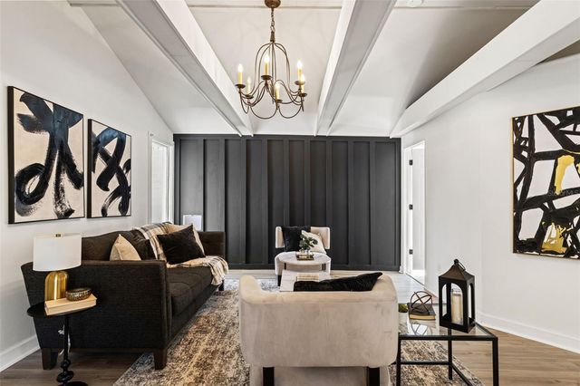 1402 HILTON PLACE, Tampa, FL 33604