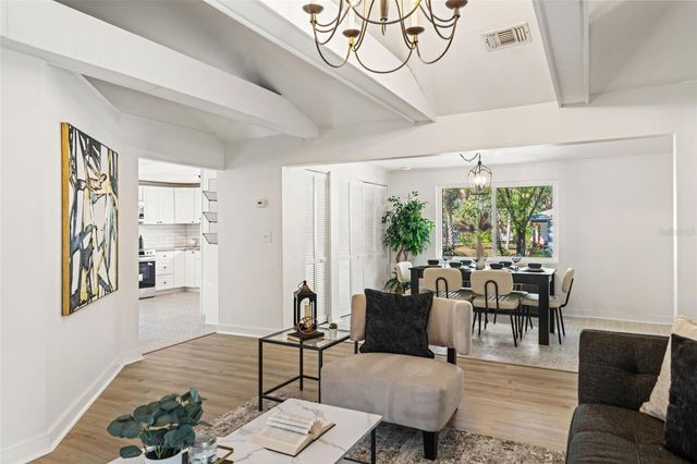 1402 HILTON PLACE, Tampa, FL 33604