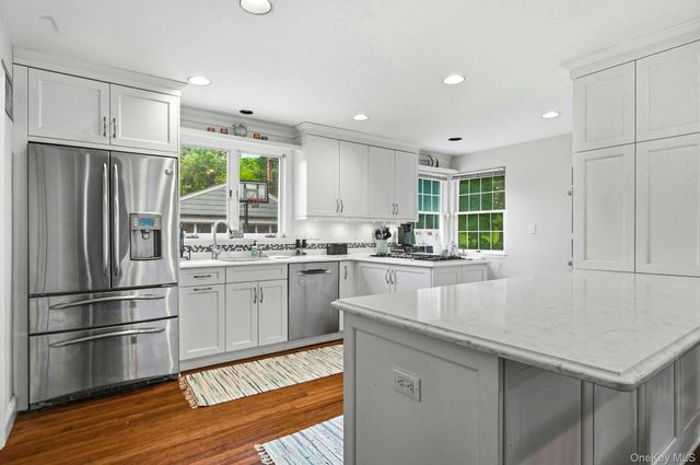 17 Monfort Road, Port Washington, NY 11050