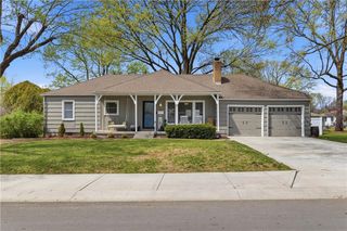 815 S Brentwood Street, Olathe, KS 66061