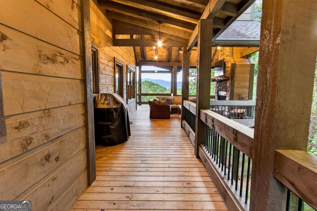 50 Broken Arrow Path, Blue Ridge, GA 30513