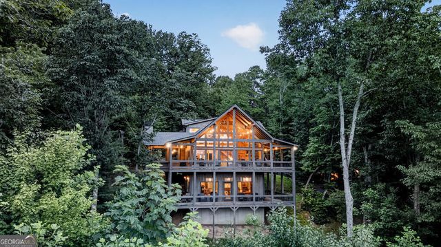 50 Broken Arrow Path, Blue Ridge, GA 30513