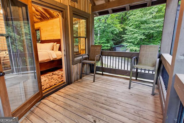 50 Broken Arrow Path, Blue Ridge, GA 30513