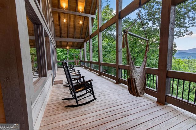 50 Broken Arrow Path, Blue Ridge, GA 30513