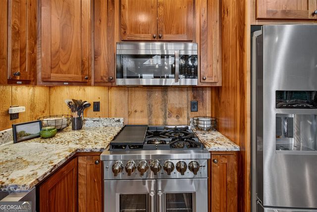 50 Broken Arrow Path, Blue Ridge, GA 30513