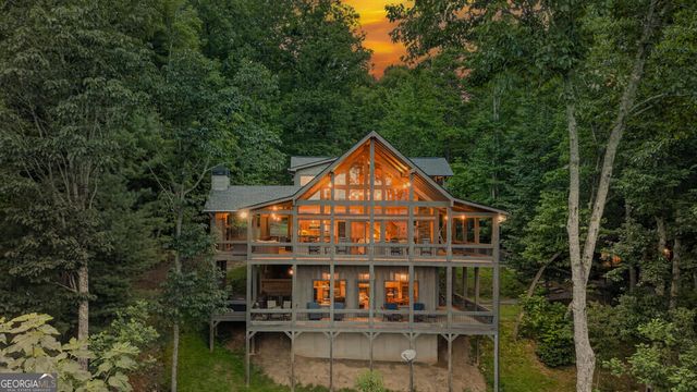 50 Broken Arrow Path, Blue Ridge, GA 30513