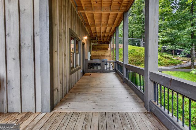 50 Broken Arrow Path, Blue Ridge, GA 30513