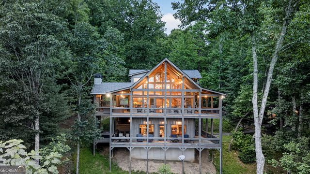 50 Broken Arrow Path, Blue Ridge, GA 30513
