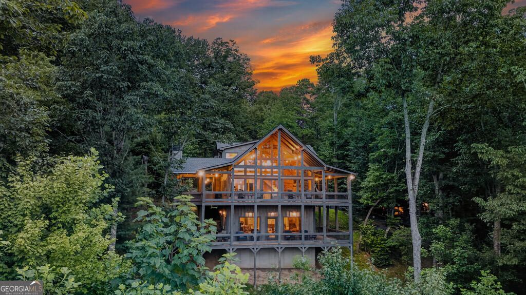 50 Broken Arrow Path, Blue Ridge, GA 30513