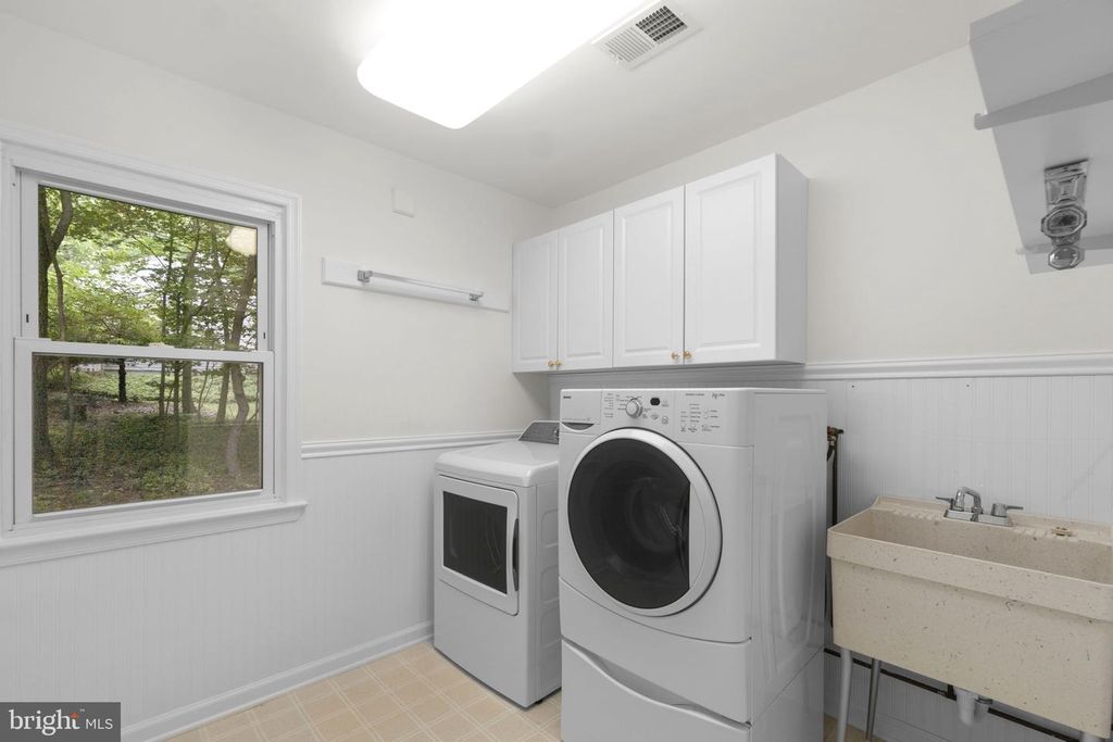 Image 16 of property listing at 17486 TIMBERLEIGH WAY, Woodbine, MD 21797