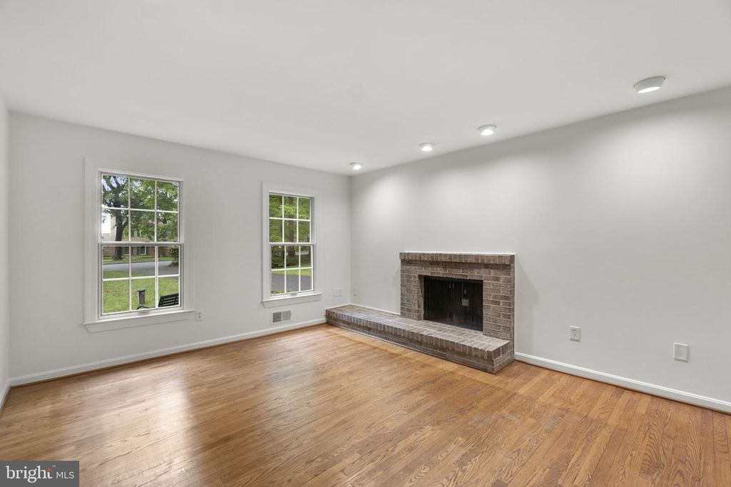 Image 18 of property listing at 17486 TIMBERLEIGH WAY, Woodbine, MD 21797