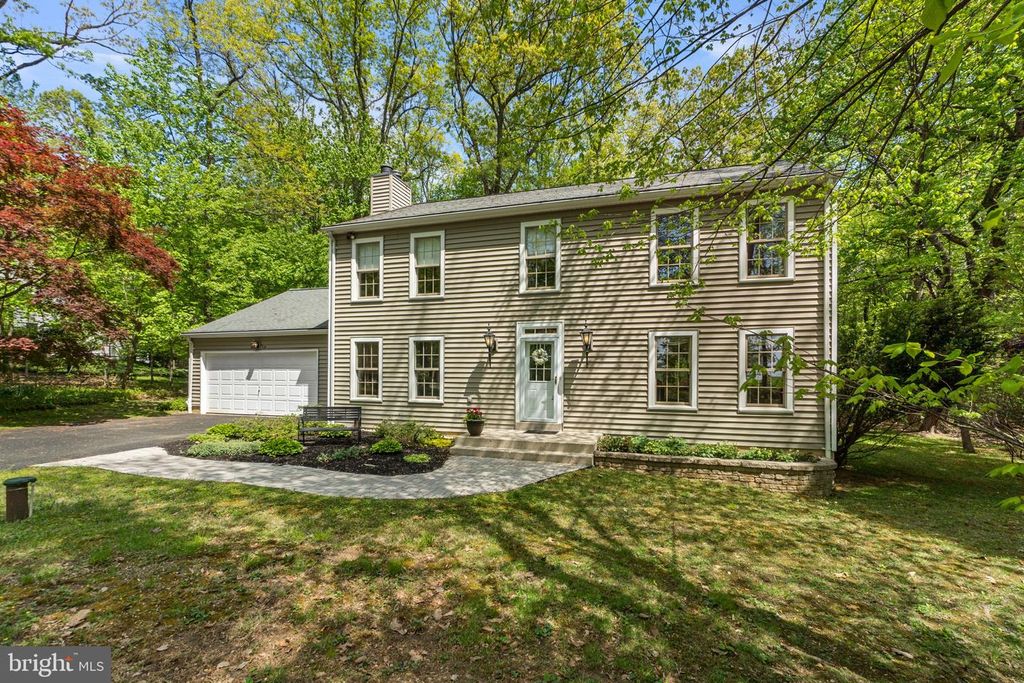 Image 3 of property listing at 17486 TIMBERLEIGH WAY, Woodbine, MD 21797