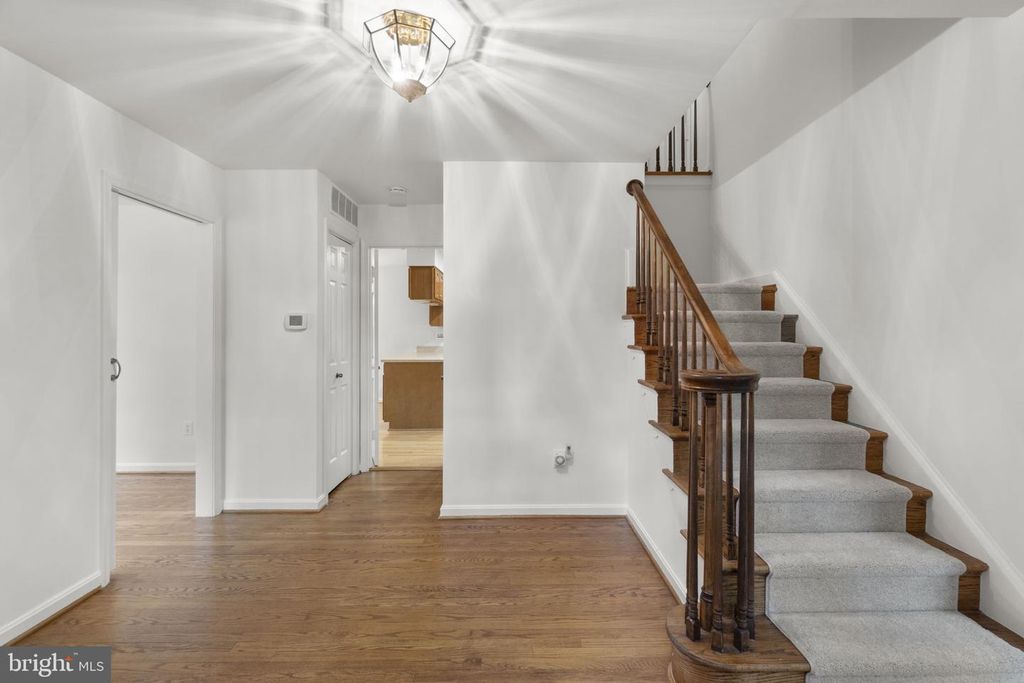 Image 4 of property listing at 17486 TIMBERLEIGH WAY, Woodbine, MD 21797