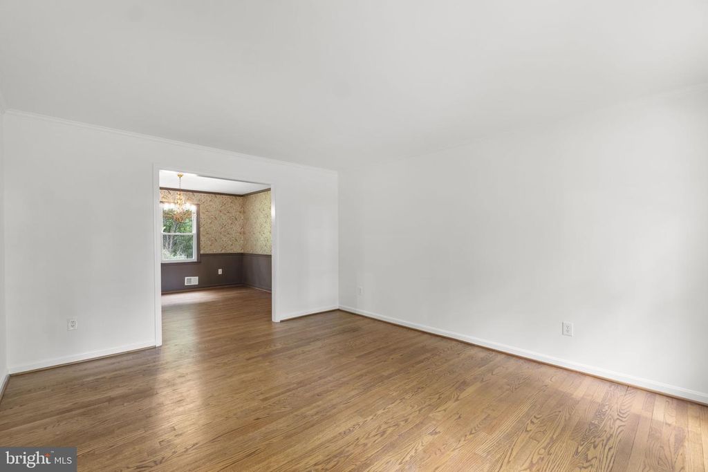 Image 5 of property listing at 17486 TIMBERLEIGH WAY, Woodbine, MD 21797