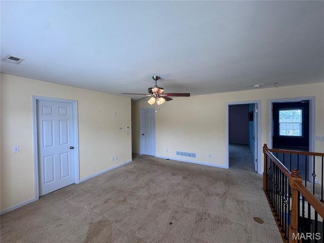 122 Pine Needle Drive, Wentzville, MO 63385