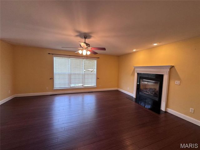 122 Pine Needle Drive, Wentzville, MO 63385