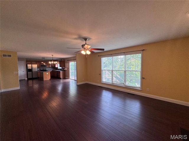 122 Pine Needle Drive, Wentzville, MO 63385