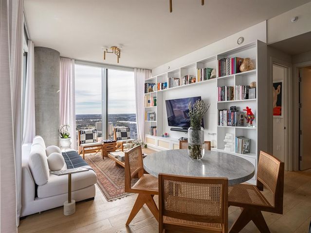 44 East Ave 2207, Austin, TX 78701