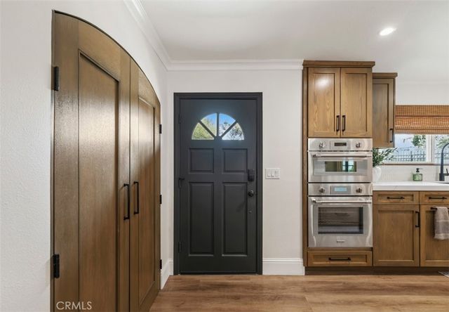 554 Calle Jazmin, Thousand Oaks, CA 91360