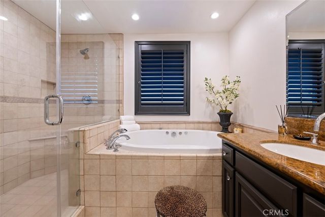 554 Calle Jazmin, Thousand Oaks, CA 91360