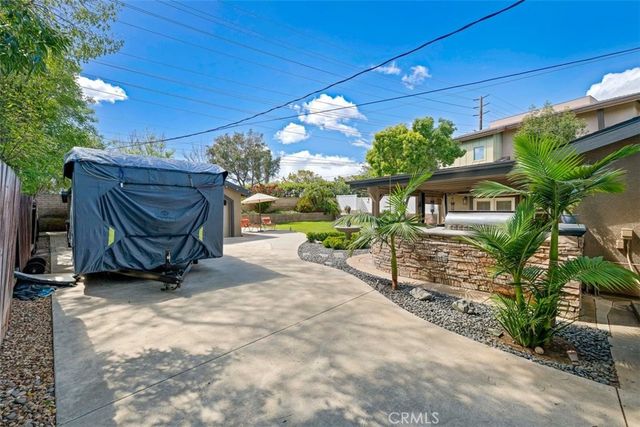554 Calle Jazmin, Thousand Oaks, CA 91360