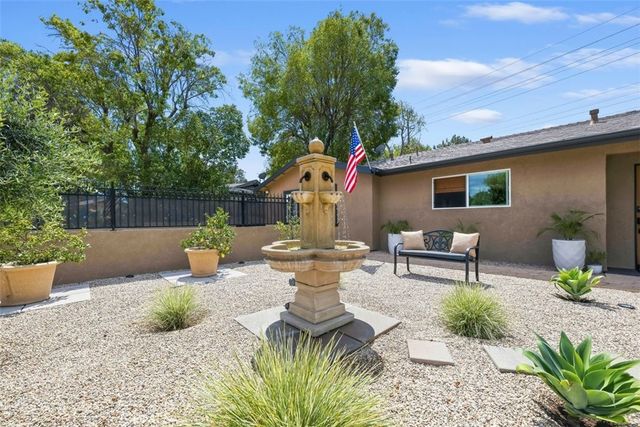 554 Calle Jazmin, Thousand Oaks, CA 91360