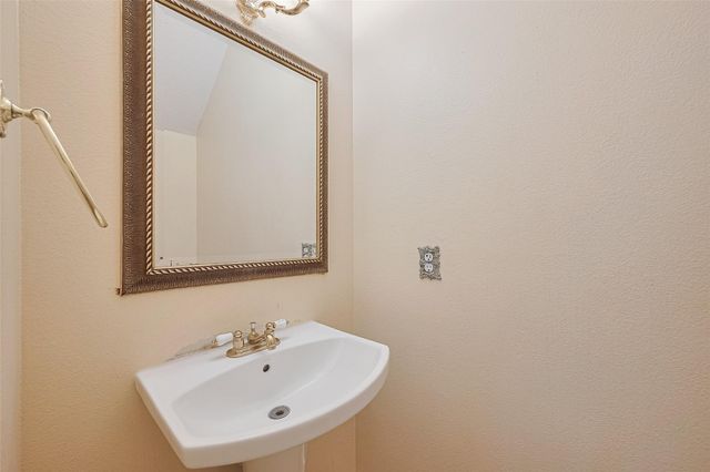 19023 Youpon Hill Court, Houston, TX 77084