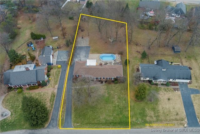 740 S Forrest Drive, Sellersburg, IN 47172