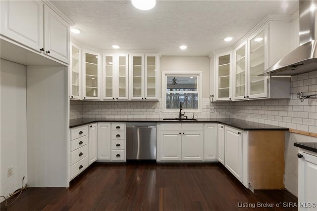 740 S Forrest Drive, Sellersburg, IN 47172