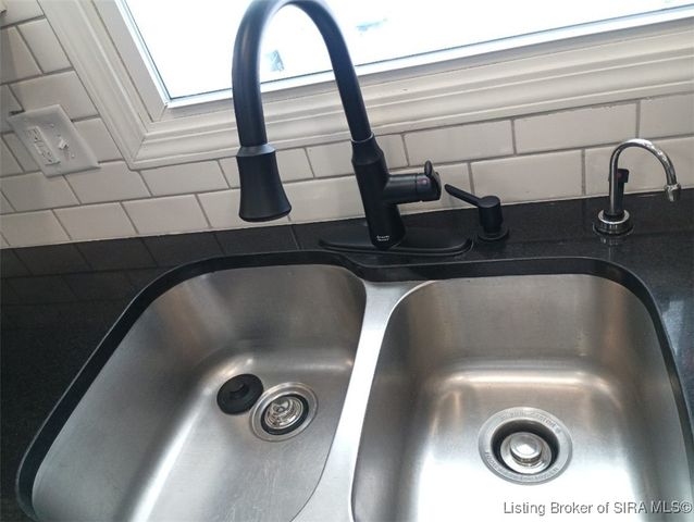 740 S Forrest Drive, Sellersburg, IN 47172