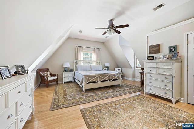 173 Point Breeze Drive, West Milford, NJ 07421